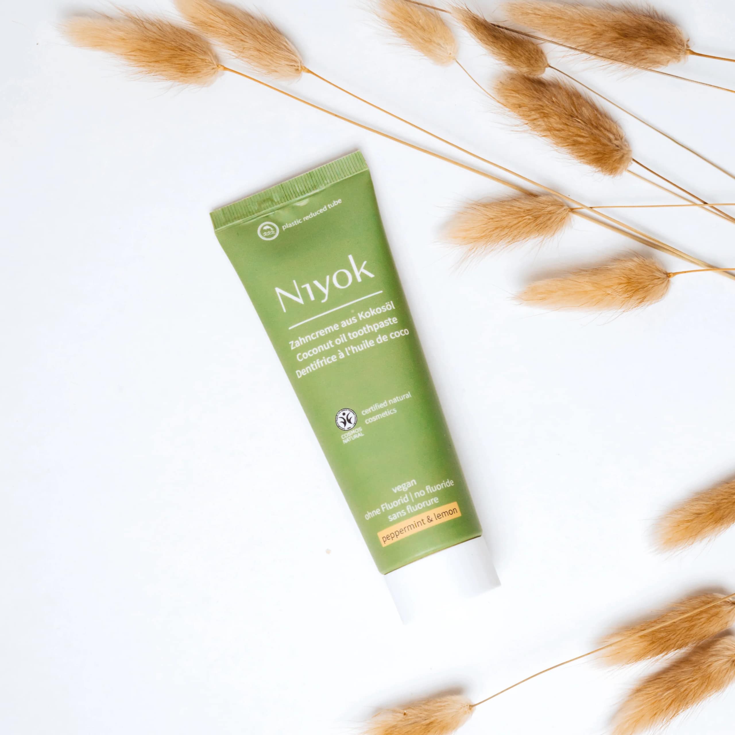 Dentifrico Natural de Oleo de Coco - Hortela-pimenta Limao bio vegan 75ml Niyok capa 2 Dentífrico Óleo de Coco Hortelã-pimenta & Limão - Image 1