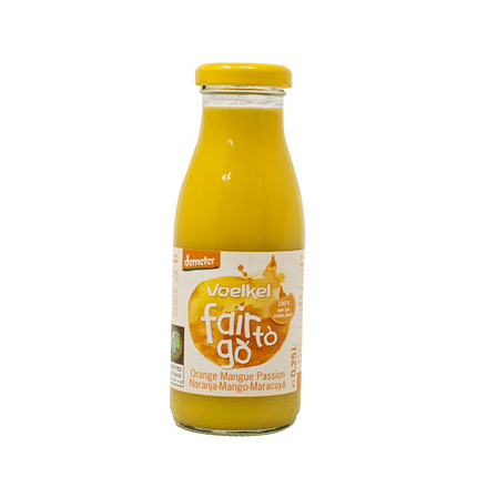 Sumo de Laranja, Manga e Maracujá biológico